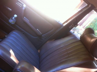 Illustration for article titled For $950, This 1978 Mercedes Benz 240D Will Give You The D